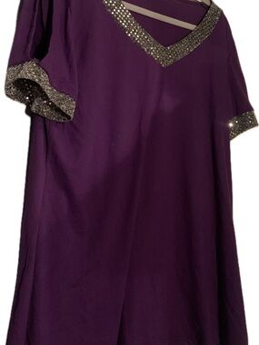 Purple Embellished V‑Neck Women's Top